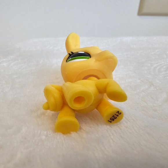 Hasbro Littlest Pet Shop #2588 Donkey Solid Yellow Green Wave 6 Blind Bag LPS - Picture 6 of 6